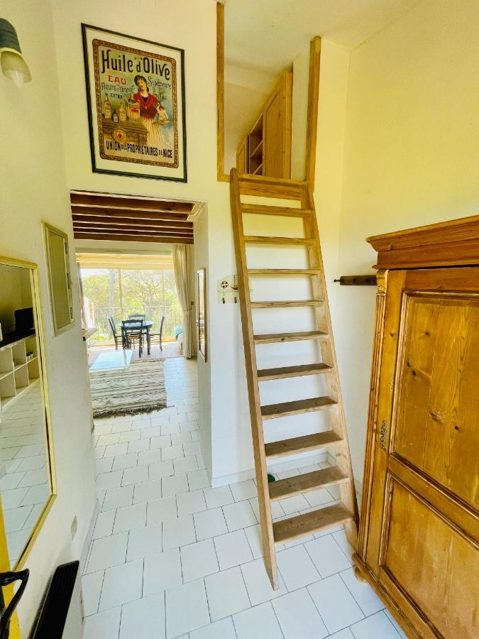 Bel Appartement Avec Mezzanine, Vue Mer Et Piscine โคโกแล็ง ภายนอก รูปภาพ